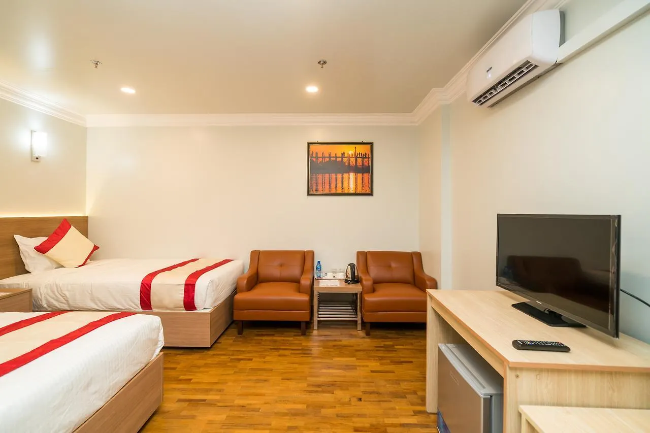 יאנגון Sakura Hotel & Service Apartment 3*,  מיאנמר