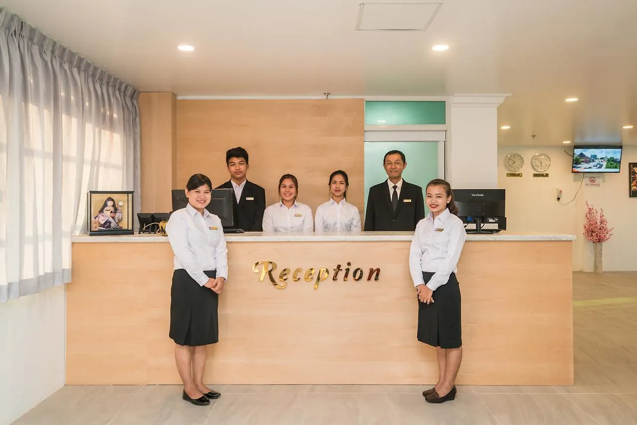 Sakura Hotel & Service Apartment Янгон
