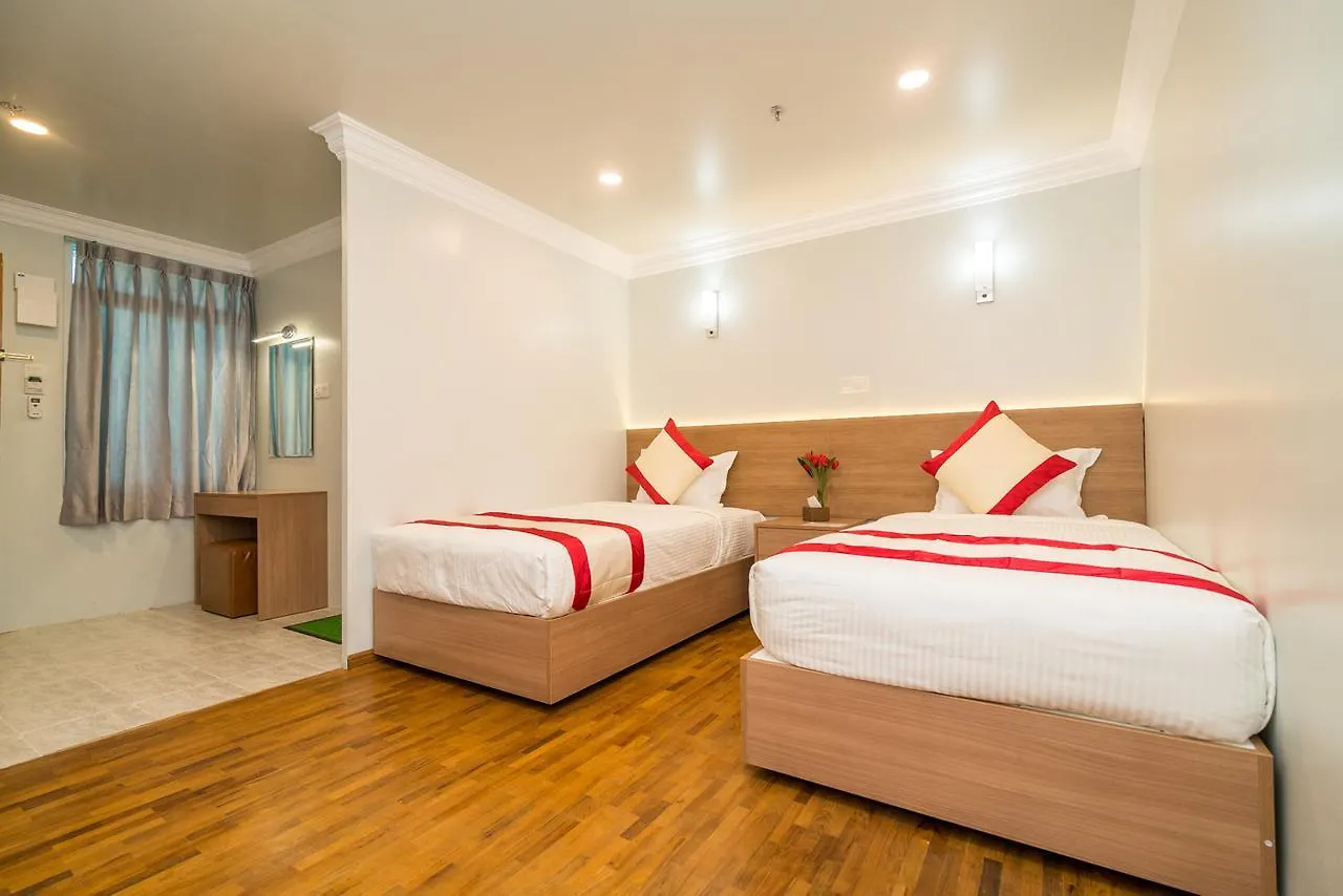 Sakura Hotel & Service Apartment Янгон