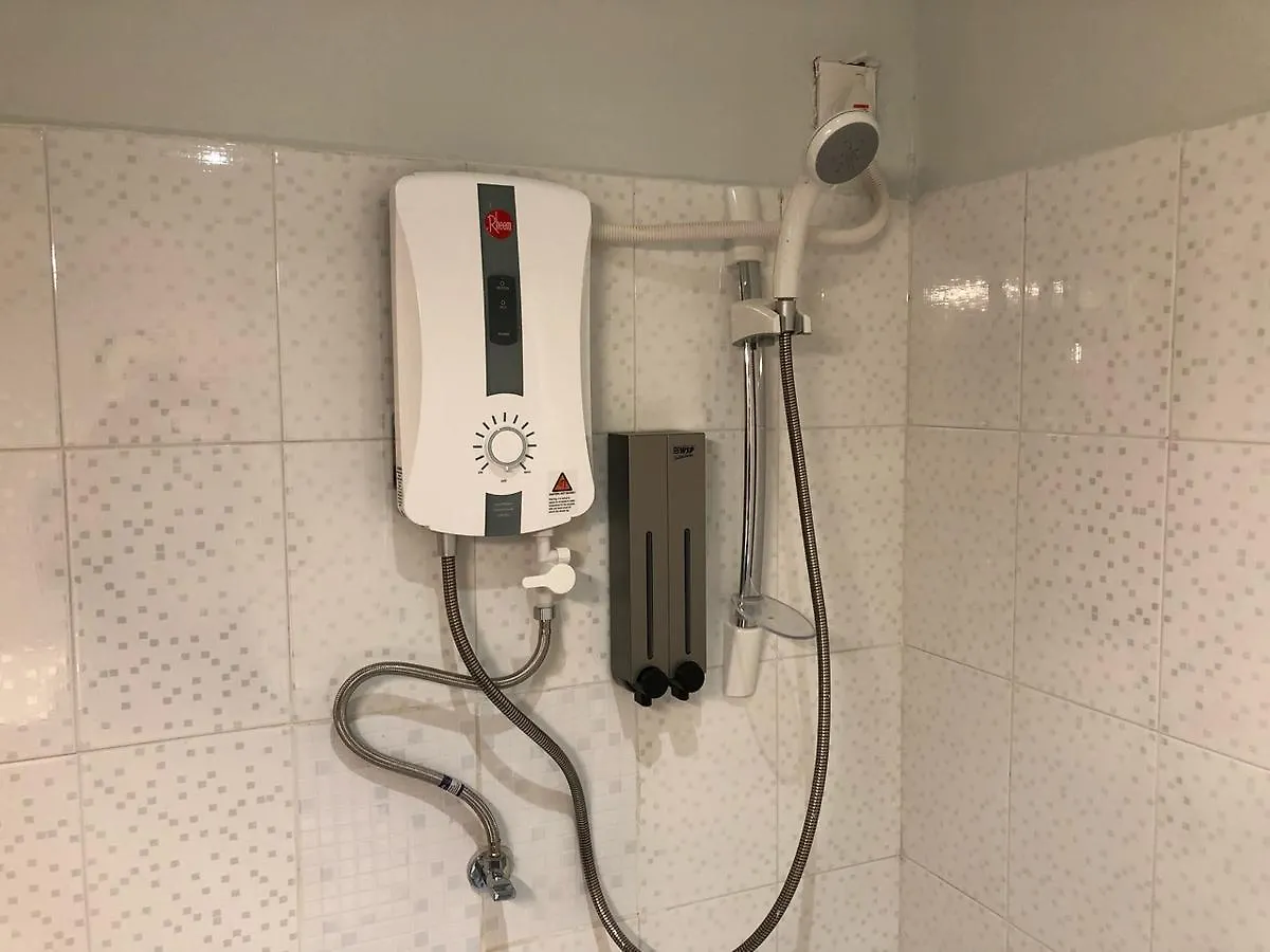 Sakura Hotel & Service Apartment Янгон